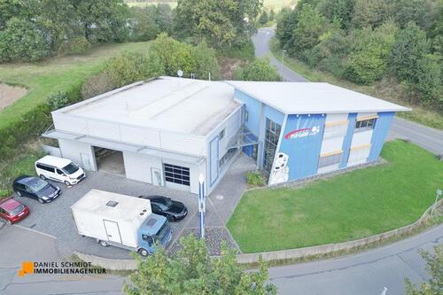 Foto - Ihre neue Gewerbefläche: Lagerhalle mit Bürotrakt in Waldbröl