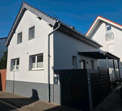 Foto - PRIVATVERKAUF: modern saniertes Stadthaus mitten in Kriftel
