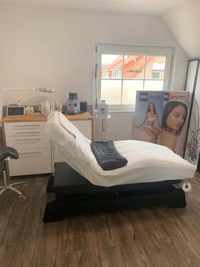Foto - Raum zur Miete. Massage Tattoo permanent Make-up etc.
