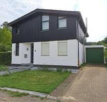 Halb­möbliertes Einfamilienhaus mit Garage nahe Herzogenrath bhf