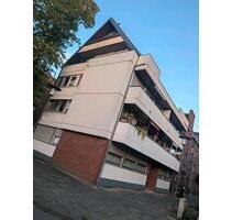 3 zimmer. maisonettenwohnung mit 2 Balkone.Badezimmer+Gäste WC - Krefeld Benrad