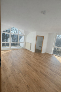 Foto - 5,5-Zimmer Maisonette (103 m²) mit Balkon – neuer Boden