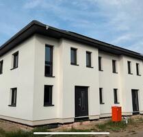 Haus zur Miete in Waren - 1.600,00&nbsp;EUR Kaltmiete, ca.&nbsp; 111,00&nbsp;m&sup2; in Waren (Müritz) (PLZ: 17192)