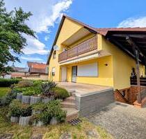 Gepflegtes Einfamilienhaus mit großem Garten & Ausbaupotenzial - Sulzfeld
