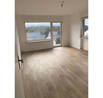 Schöne, helle und neu renovierte 3,5 Zimmerwohnung in Brechen