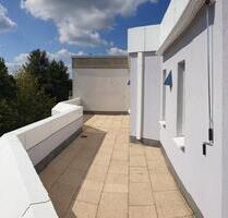 Penthouse: 2,5-Zimmer-Wohnung in Zirndorf mit TG und Stellplatz - Erlangen Bruck