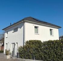 Neuwertiges Einfamilienhaus in Weingarten (Baden) Provisionsfrei