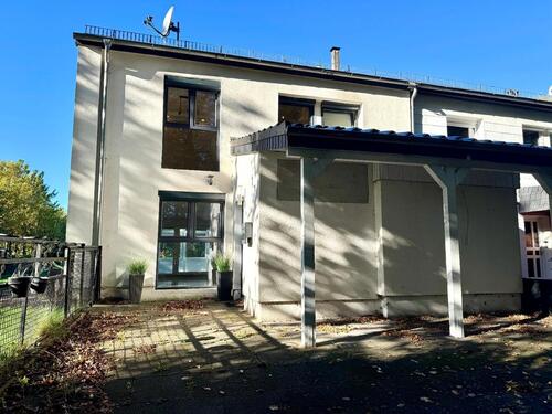 Foto - PRIVAT- Modernisiertes Reihenendhaus ruhig gelegen.