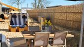 Foto - Ferienhaus Deichkoje - Haus in Dünengelände, Strandkorb, Gasgrill