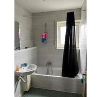 WOHNUNG ZU VERMIETEN ( erbach) - 1.100,00&nbsp;EUR Kaltmiete, ca.&nbsp; 80,00&nbsp;m&sup2; in Erbach (PLZ: 64711)