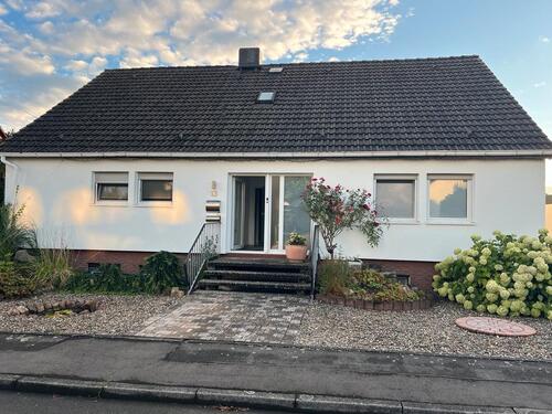 Foto - Zweifamilienhaus in Körle - 333.333,00&nbsp;EUR Kaufpreis, ca.&nbsp; 180,00&nbsp;m&sup2;