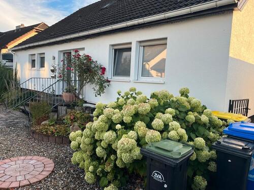 Foto - 6 Zimmer Mehrfamilienhaus, Wohnhaus zum Kaufen in Körle