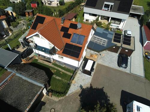 Foto - Großzügige 5,5 Zimmer Wohnung mit neu angelegtem Garten