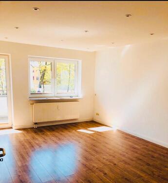 Foto - TOP 3-Zi.-Wohnung in Norderstedt mit Balkon,EBK & Stellplatz