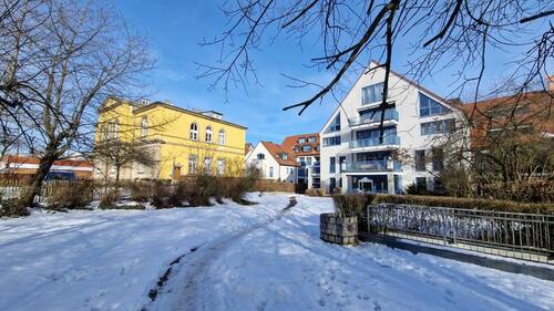 Foto - Exklusive 4-Zimmer-Wohnung in Bestlage bei Villa Wahnfried – Hofgartenblick & E-Ladepunkt
