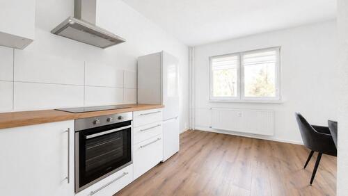 Foto - Helle, frisch renovierte 3-Zimmer-Wohnung mit EBK & Balkon