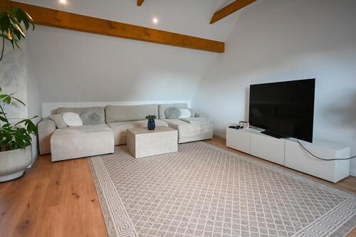 Foto - Zukunftsweisende Maisonette: Modernes Design trifft auf energetische Effizienz!