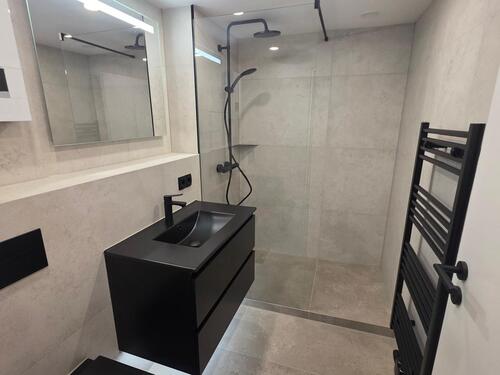 Foto - Stilvolle, kernsanierte 2-Zimmer Wohnung - provisionsfrei