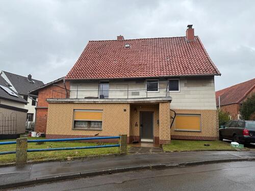 Foto - EFH mit 1000qm Grundstück - 70.000,00&nbsp;EUR Kaufpreis, ca.&nbsp; 160,00&nbsp;m&sup2;