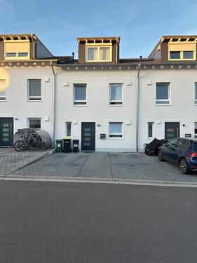 Foto - Reihenmittelhaus zu verkaufen oder vermieten 0179 8117539