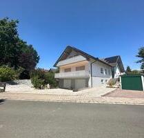 3Zi.-DG-Wohnung mit Balkon 2 Bäder 1 Autostellplatz - Bayreuth Meyernberg