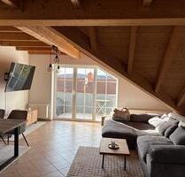 Wohnung Dachgeschoss mit Küche, Holzofen, Balkon, Badewanne - Wolfhagen