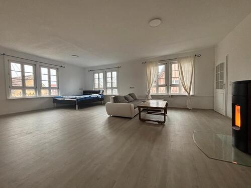 Foto - 2 Zimmer , 80qm Wohnung - 650,00&nbsp;EUR Kaltmiete, ca.&nbsp; 80,00&nbsp;m&sup2;