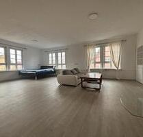 2 Zimmer , 80qm Wohnung - 650,00&nbsp;EUR Kaltmiete, ca.&nbsp; 80,00&nbsp;m&sup2; in Altensteig (PLZ: 72213)