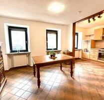 Neu renoviertes, großes Haus mit Terrasse und Balkon u Garage - Neuwied Feldkirchen