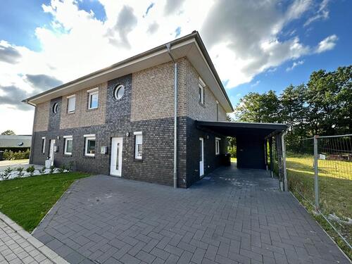 Foto - Moderne Doppelhaushälfte in Papenburg
