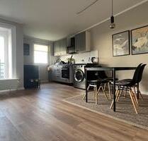 Charmante Eigentumswohnung mit Balkon in saniertem Altbau - Berlin Mitte