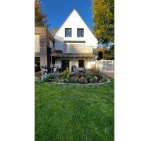 Luxus Souterrainwohnung 122m² mit Terrasse, EBK, Kamin, Garten - Kiel Meimersdorf