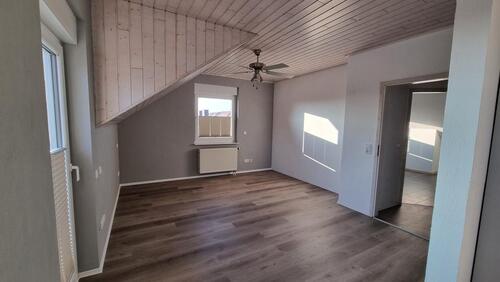 Foto - Dachgeschoßwohnung in Hasselroth zur Miete