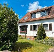 Freistehendes Familienhaus mit Wintergarten in ruhiger Lage - Sankt Ingbert