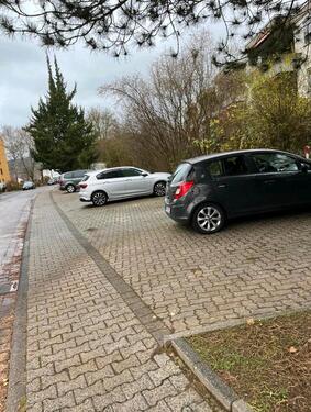 Foto - Kfz Parkplatz - 45,00 EUR Miete,