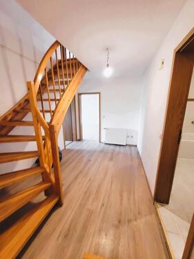 Foto - Schöne 3,5 Zi. Maisonette-Whg., EBK, Terrasse, Neudorf-Platendorf