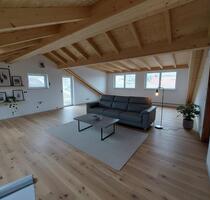 Wohnung mit Sichtdachstuhl - 840,00&nbsp;EUR Kaltmiete, ca.&nbsp; 98,00&nbsp;m&sup2; in Eichendorf (PLZ: 94428)