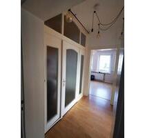 Gemütliche und helle 3-Zimmer-Wohnung mit Balkon - Detmold