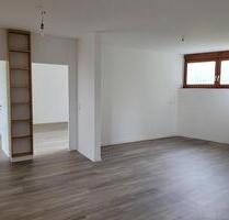 Helle, offene 4 Zimmer Whg mit FBH und Garten - Täferrot