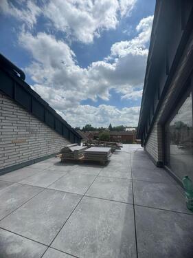 Foto - Helle Neubauwohnung 153 m2 mit Tiefgarage und Aufzug