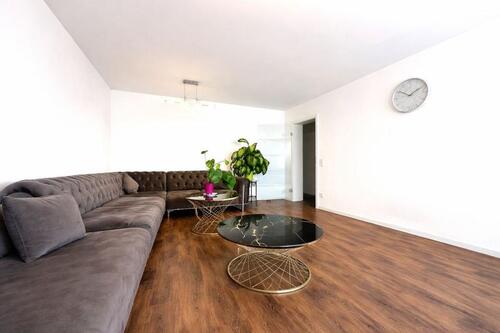 Foto - Hochwertige 4-Zimmer Wohnung mit Balkon und Einbauküche!
