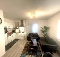 Von privat: gepflegte 2,5 Zimmer Wohnung mit Stellplatz - Vöhringen