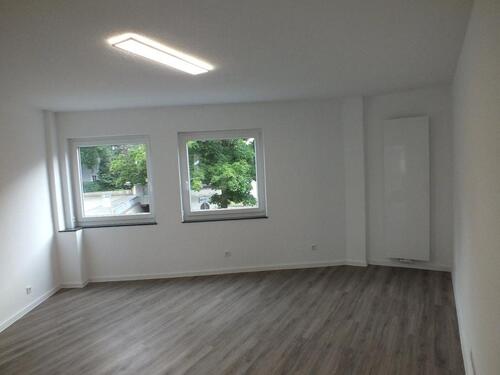 Foto - 2 Zi.,KDB, Mülheim-Ruhrnähe, 1.OG, Aufzug, Erstbezug n. Sanierg.