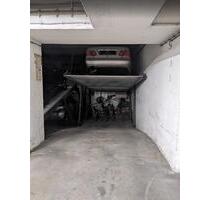 Duplexstellplatz (unten) direkt am Bahnhof Pasing - München Aubing-Lochhausen-Langwied