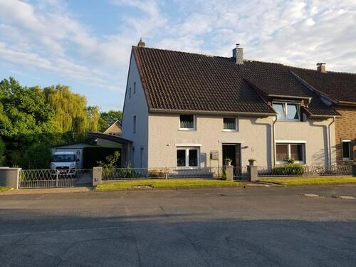 Foto - 6 Zimmer Doppelhaushälfte zum Kaufen in Hohenhameln