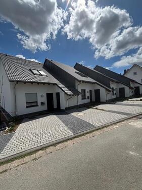 Foto - Neues modernes Reihenhaus in Frankenberg - ERSTBEZUG!!