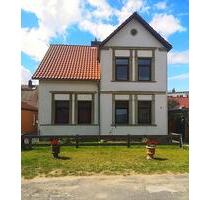 Charmante 2,5-Zimmer-Wohnung mit Altbau Flair in Mirow