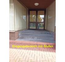 Ladengeschäft mit großem Schaufenster - Rehburg-Loccum