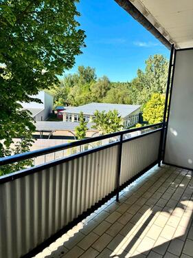 Foto - Helle 3-Zimmer Wohnung - 1.250,00&nbsp;EUR Kaltmiete, ca.&nbsp; 88,00&nbsp;m&sup2;