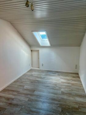 Foto - 3 Zimmer Dachgeschoßwohnung in Niefern-Öschelbronn